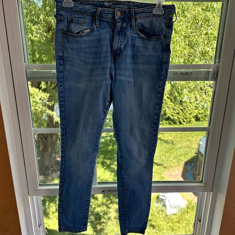 High-Waisted Blue Jeans